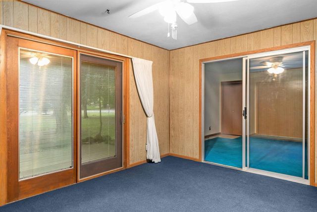 110 WOODSIDE COURT, Neenah, WI 54956