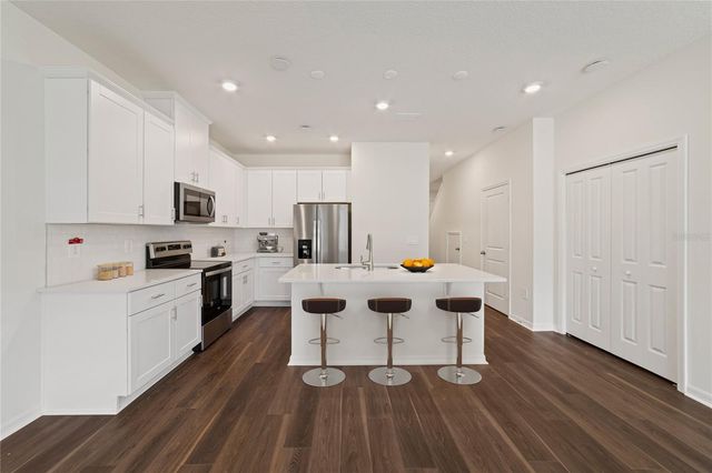 1685 GREENLEAF WOODS COVE, Oviedo, FL 32765