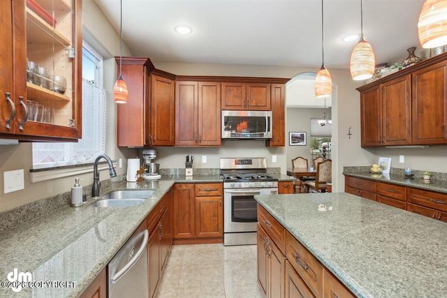 5670 E Fetlock Drive, Wasilla, AK 99654