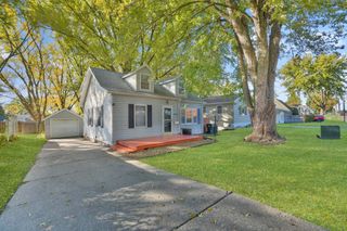 1221 Parker Street, Cedar Falls, IA 50613