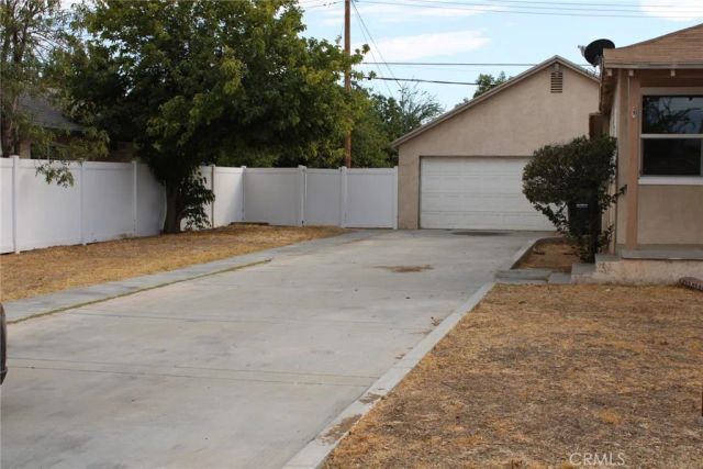 965 Florence, Colton, CA 92324
