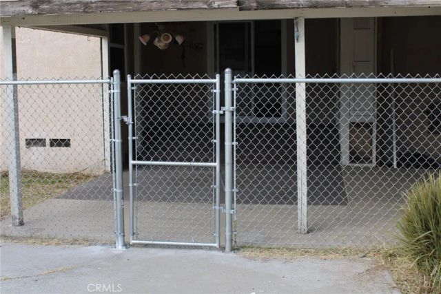 965 Florence, Colton, CA 92324