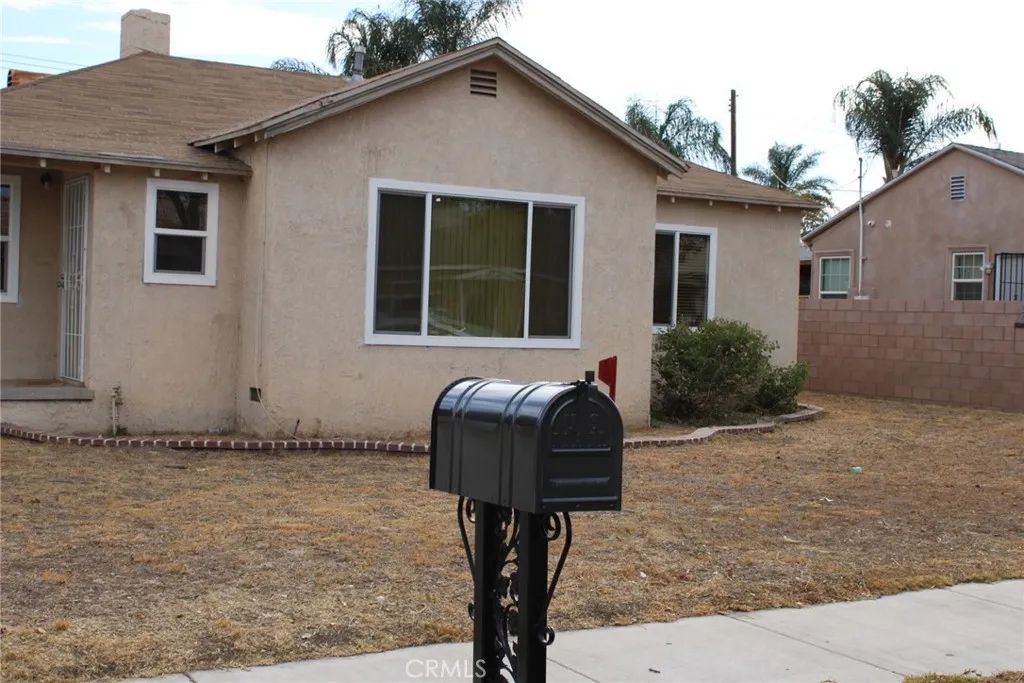 965 Florence, Colton, CA 92324