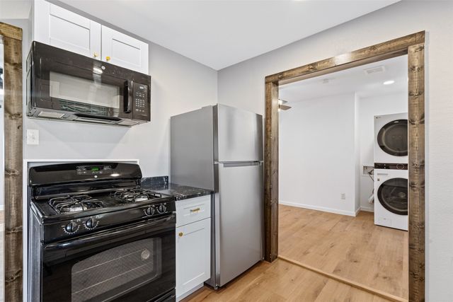 902 Turner Street, Cleburne, TX 76033