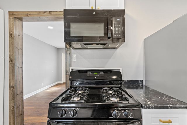 902 Turner Street, Cleburne, TX 76033