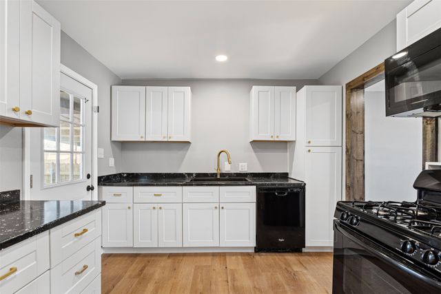 902 Turner Street, Cleburne, TX 76033