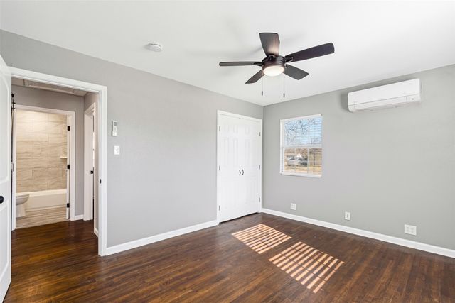 902 Turner Street, Cleburne, TX 76033