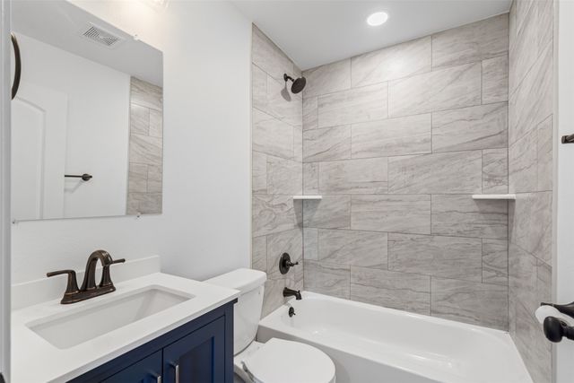 902 Turner Street, Cleburne, TX 76033