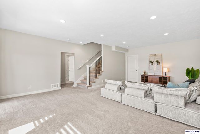 7010 N 154 Street, Bennington, NE 68007