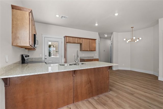 880 Snyder Springs Loop, Watts, OK 74964