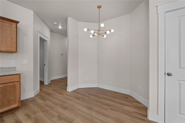 880 Snyder Springs Loop, Watts, OK 74964