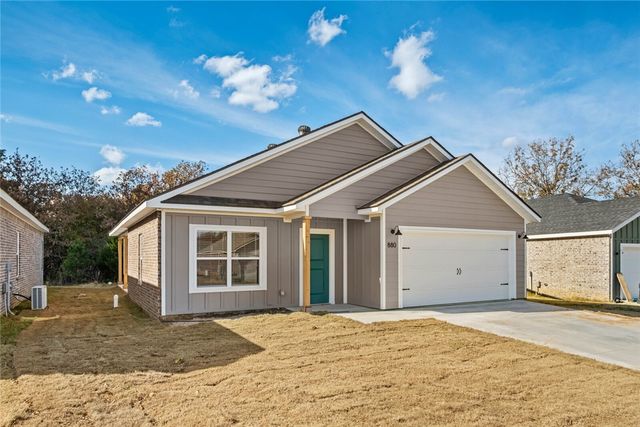 880 Snyder Springs Loop, Watts, OK 74964