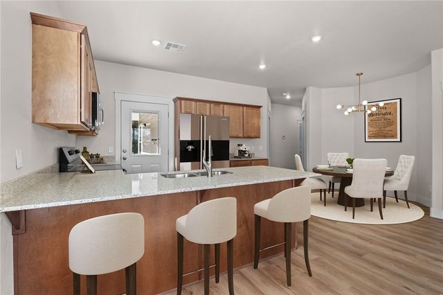 880 Snyder Springs Loop, Watts, OK 74964