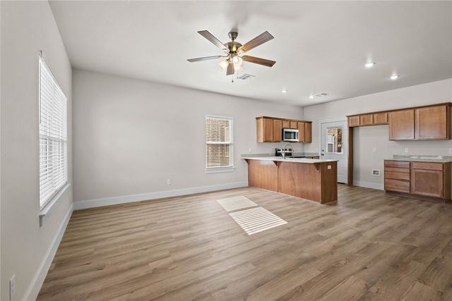 880 Snyder Springs Loop, Watts, OK 74964