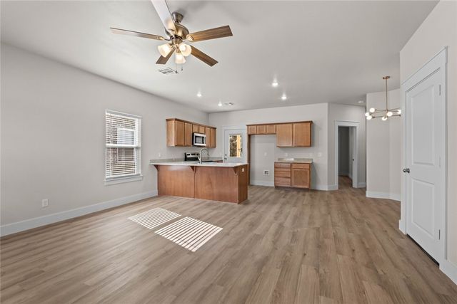 880 Snyder Springs Loop, Watts, OK 74964