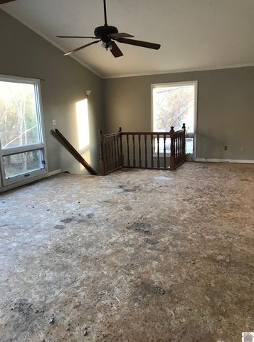 15 Camelot Dr., Calvert City, KY 42029