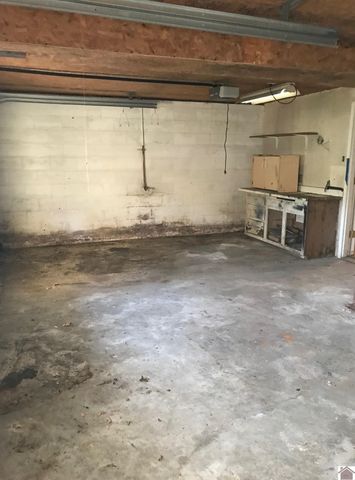 15 Camelot Dr., Calvert City, KY 42029