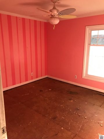 15 Camelot Dr., Calvert City, KY 42029