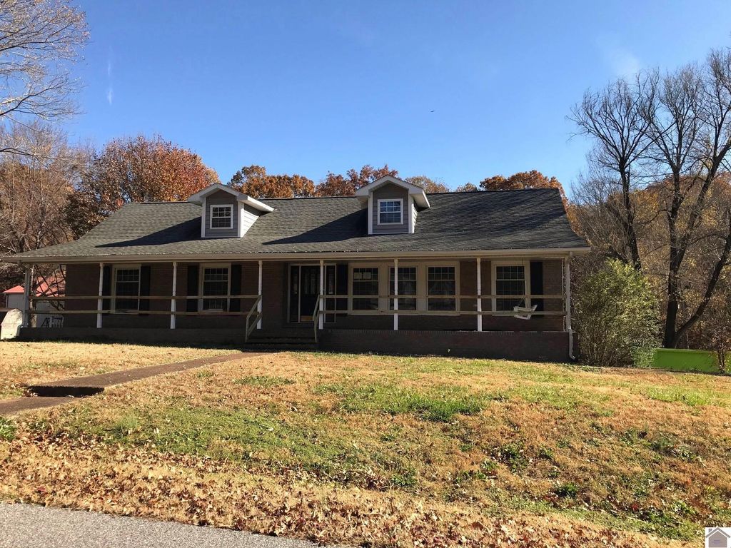 15 Camelot Dr., Calvert City, KY 42029