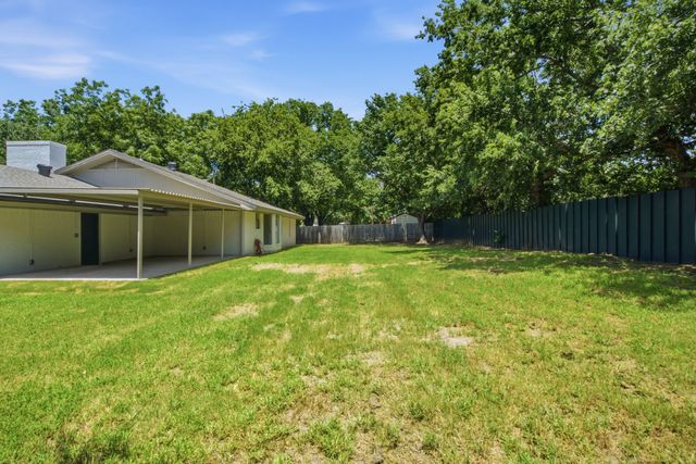 215 Cherry Street, Weatherford, TX 76086