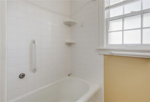 2028 New Hampshire Street, Lawrence, KS 66046