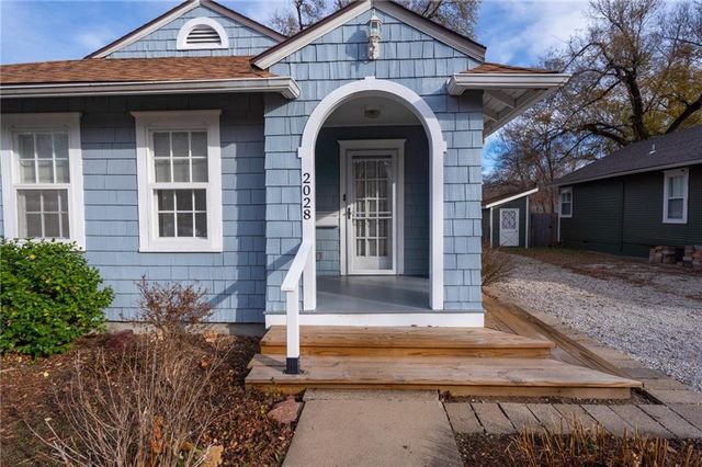 2028 New Hampshire Street, Lawrence, KS 66046