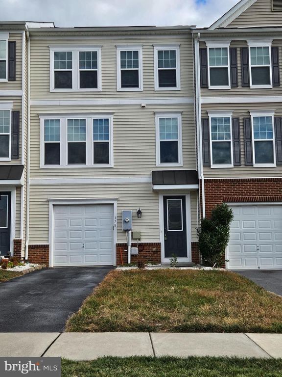 178 SOLARA DR, Winchester, VA 22602