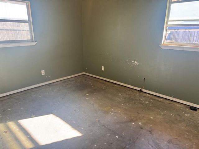 128 SW 6th Street, Moore, OK 73160