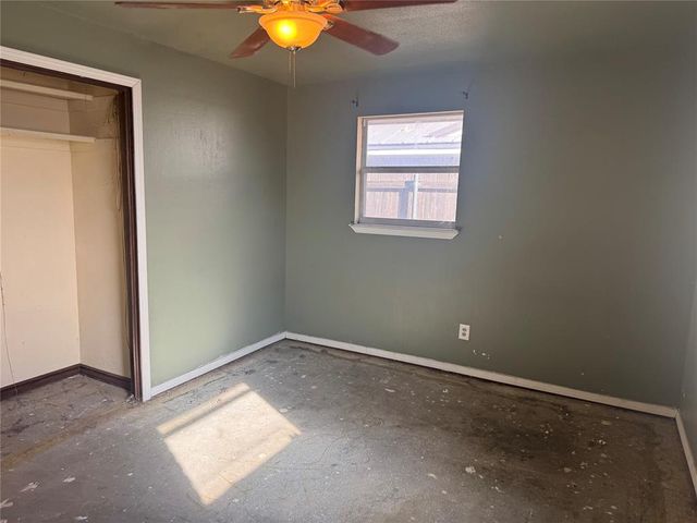 128 SW 6th Street, Moore, OK 73160