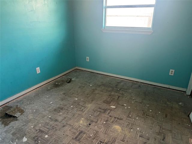 128 SW 6th Street, Moore, OK 73160