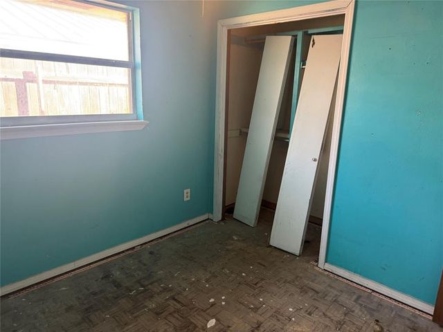 128 SW 6th Street, Moore, OK 73160