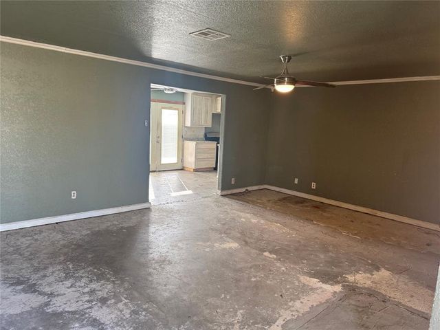 128 SW 6th Street, Moore, OK 73160