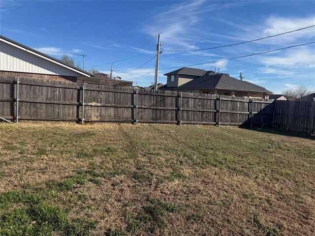 128 SW 6th Street, Moore, OK 73160