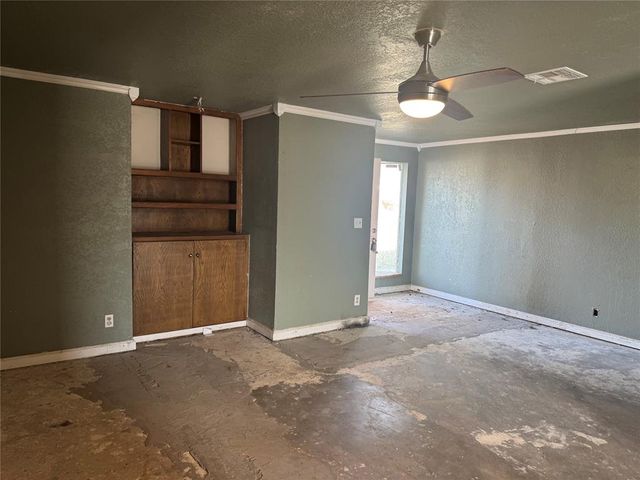 128 SW 6th Street, Moore, OK 73160