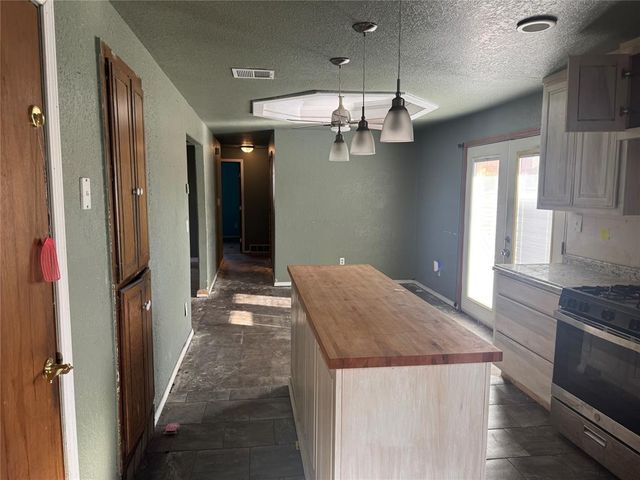 128 SW 6th Street, Moore, OK 73160