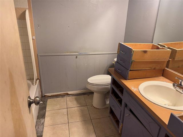 128 SW 6th Street, Moore, OK 73160