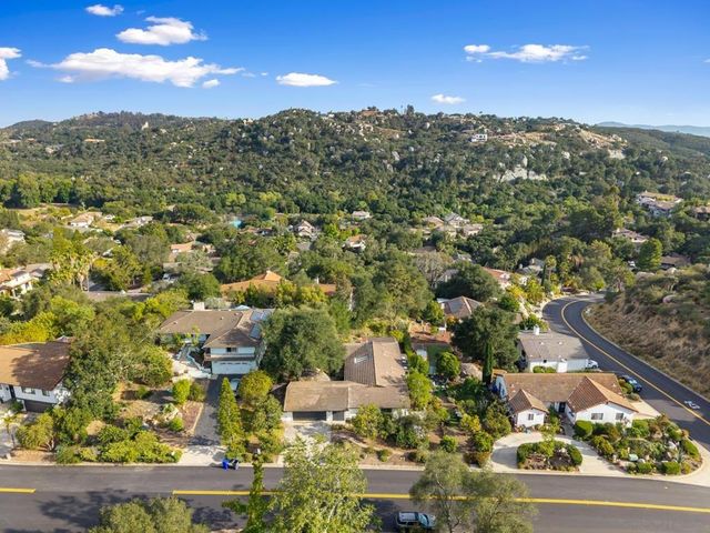 9817 Sage Hill, Escondido, CA 92026