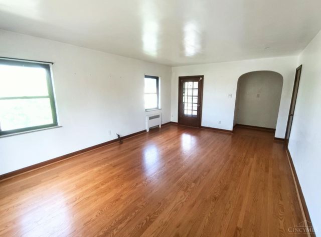 2449 Ferguson Road, Cincinnati, OH 45238