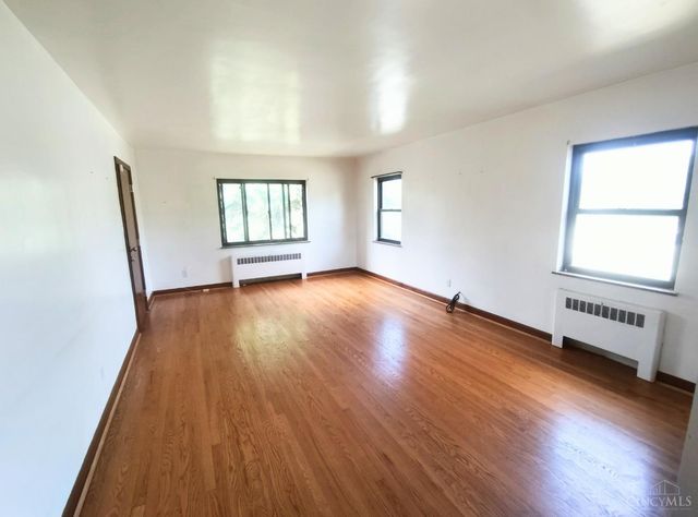 2449 Ferguson Road, Cincinnati, OH 45238