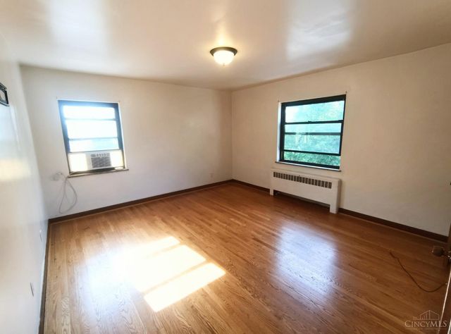 2449 Ferguson Road, Cincinnati, OH 45238