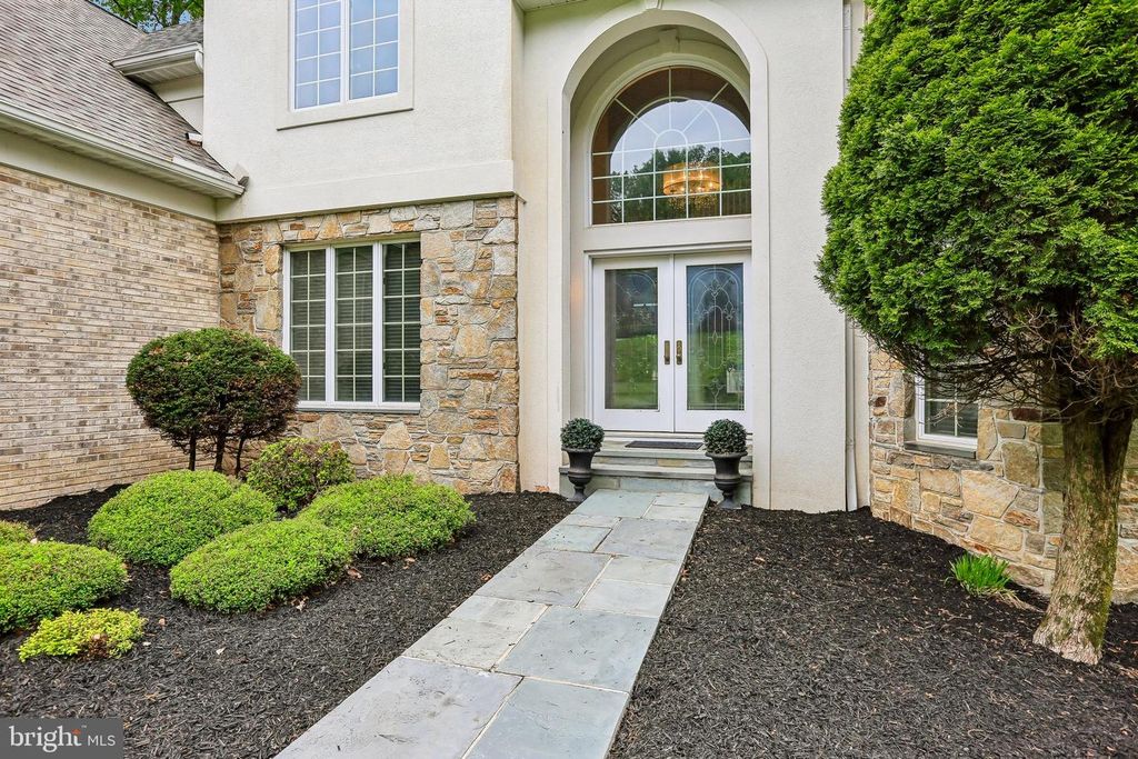 Image 8 of property listing at 11099 HIDDEN TRAIL DR, Owings Mills, MD 21117