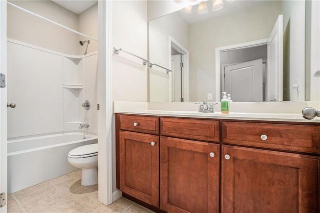 2269 W Village Lane SE, Smyrna, GA 30080