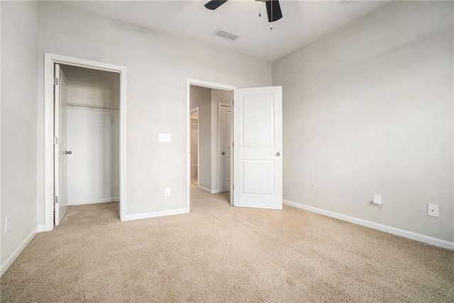 2269 W Village Lane SE, Smyrna, GA 30080