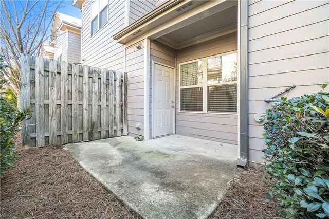 2269 W Village Lane SE, Smyrna, GA 30080