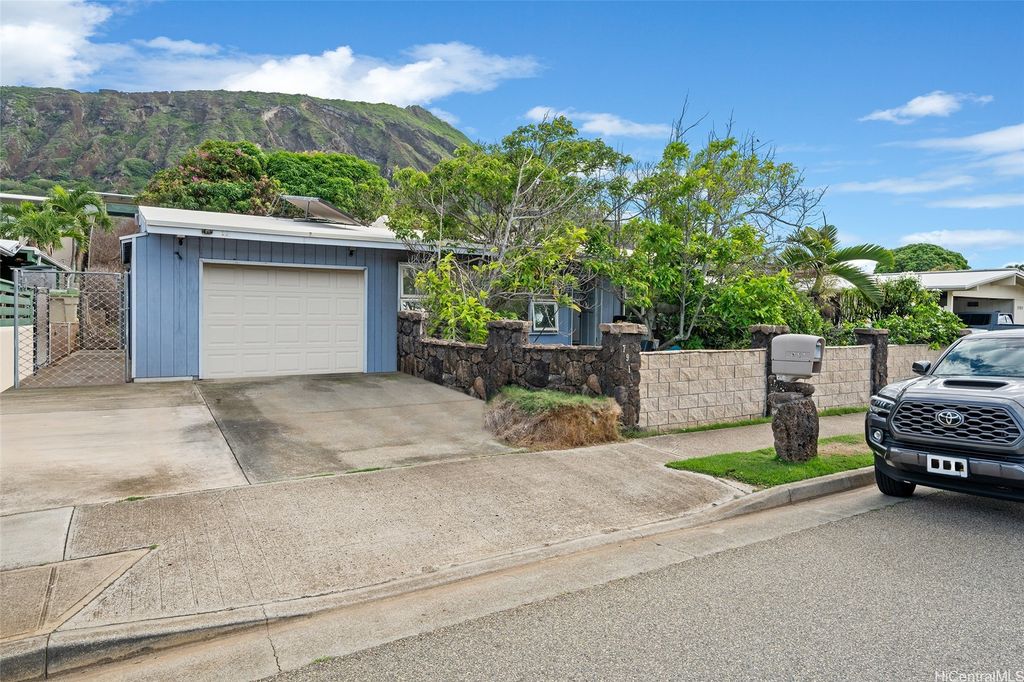 791 Aipo Street, Honolulu, HI 96825