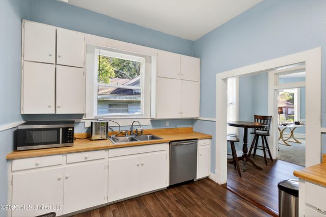 1820 19th Avenue, Gulfport, MS 39501