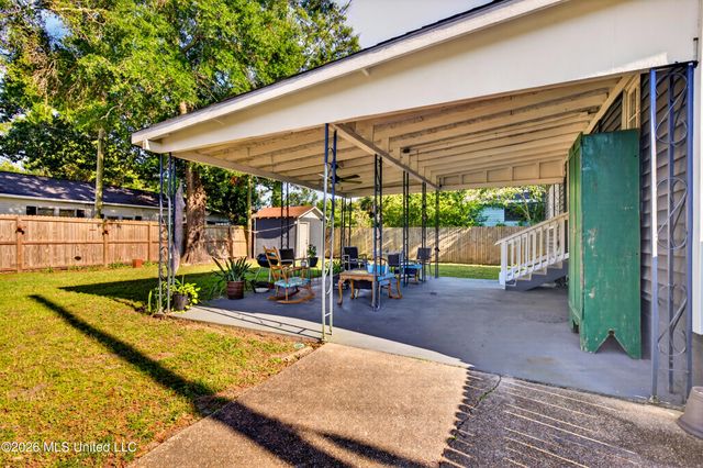 1820 19th Avenue, Gulfport, MS 39501