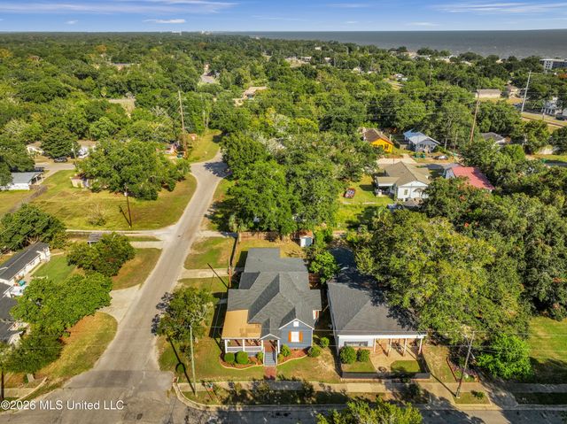 1820 19th Avenue, Gulfport, MS 39501