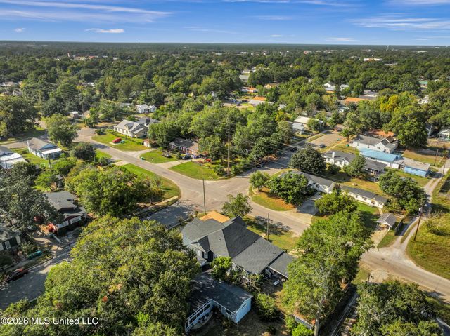 1820 19th Avenue, Gulfport, MS 39501