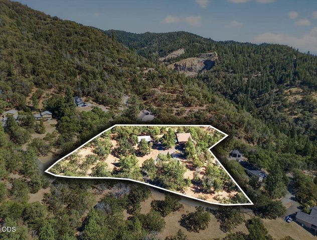 400 Morton Way, Jacksonville, OR 97530